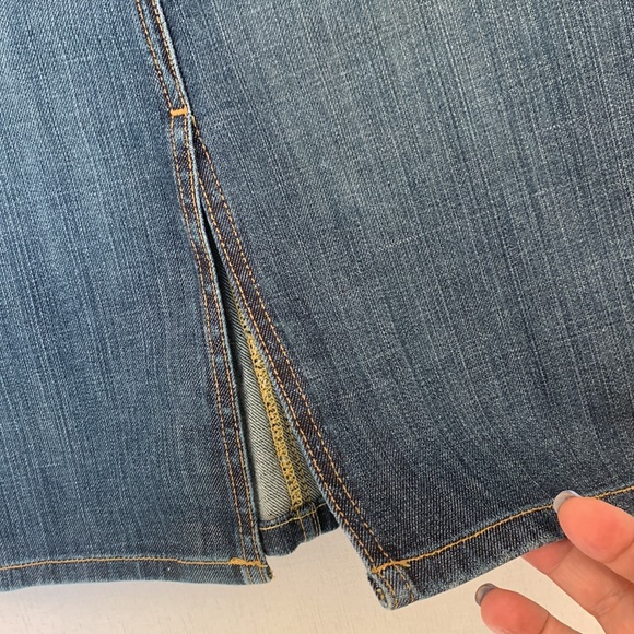 AG Denim Skirt • Sz 4 (26R) - Picture 4 of 13